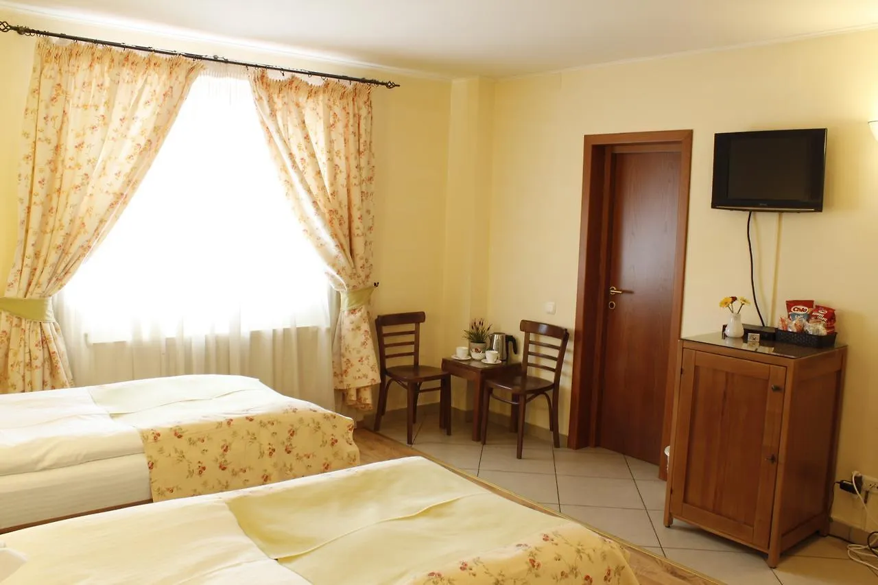 *** Guest house Vila Toparceanu Otopeni Hotel Romania