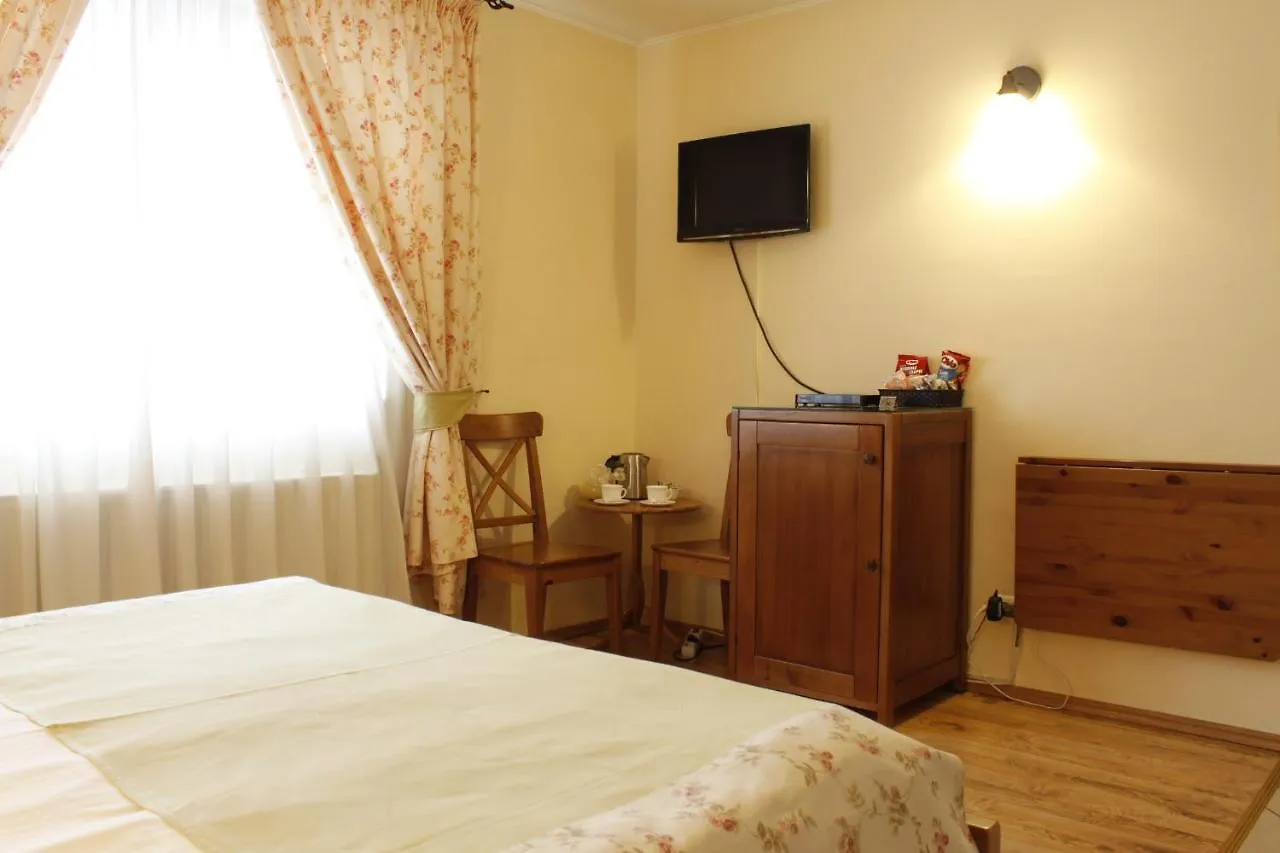 Guest house Vila Toparceanu Otopeni Hotel